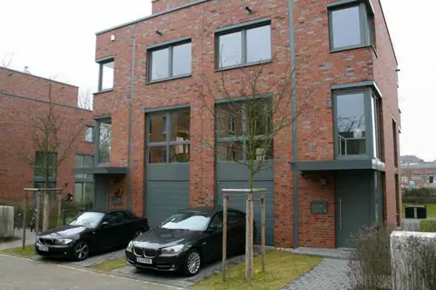 Neubau von 3 Stadthäusern in Düsseldorf-Derendorf – Bild 1