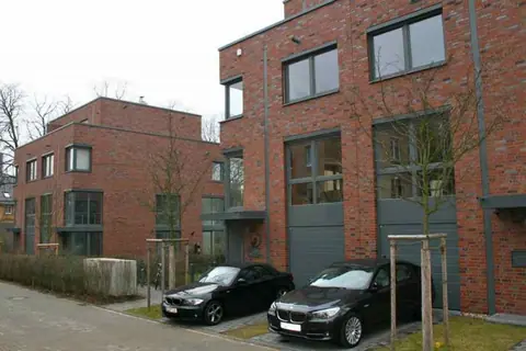 Neubau von 3 Stadthäusern in Düsseldorf-Derendorf – Bild 2