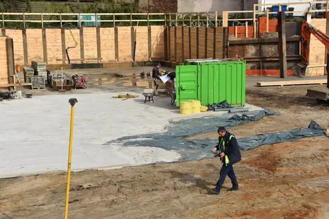 Stadthöfe Teil I: Aushub – Bild 2