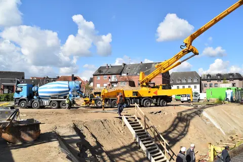 Stadthöfe Teil I: Bodenplatte – Bild 2