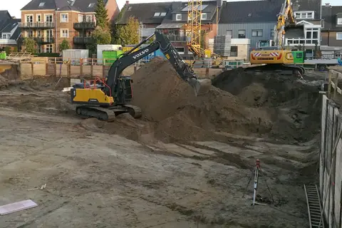 Stadthöfe Teil II: Aushub – Bild 2