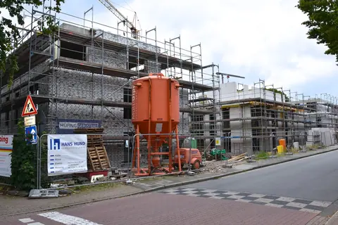 Viktoriastraße Bocholt: Bau und Verklinkerung – Bild 2